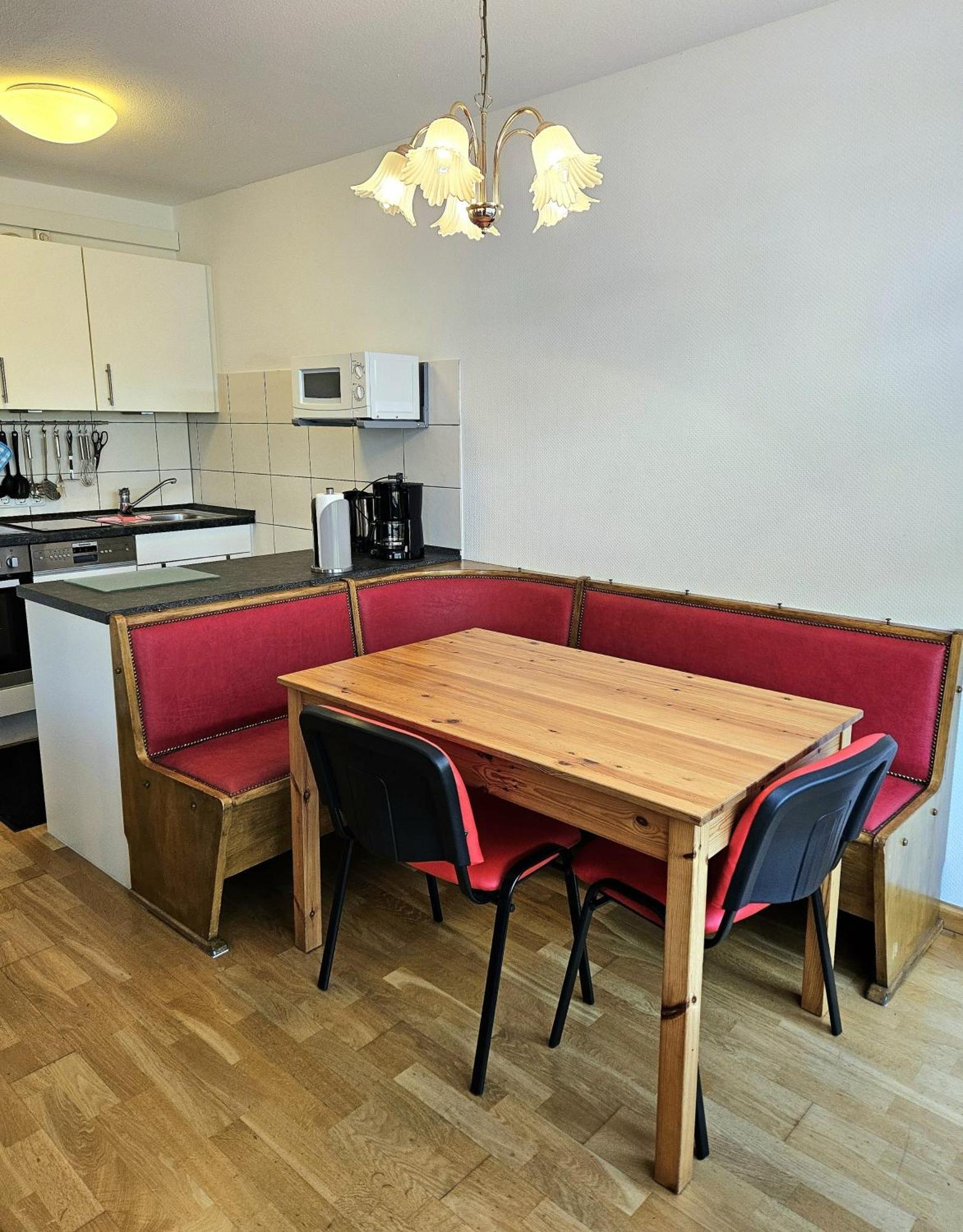 Wohnung 2 - G Pape - Schoene Terassenwohnung Mit Sep Ankleidezimmer, Kostenloses Wlan, Longstay Rabatt, Naehe Duenenpark 格洛米茨 外观 照片